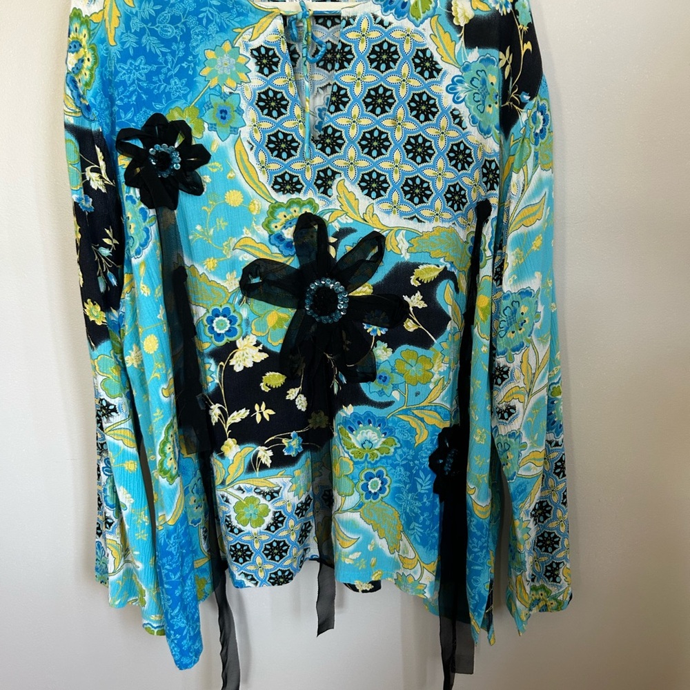 Wearable Art boho peasant blouse with black ribbon flower appliqué size 2X